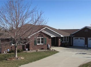 1465 S Shore Dr, Knoxville, IA 50138