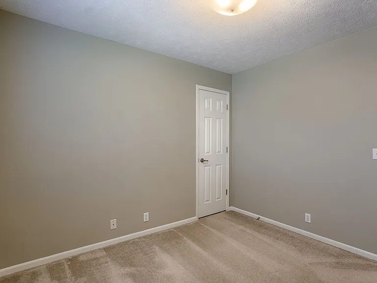 18731 Allan St — Photo 14