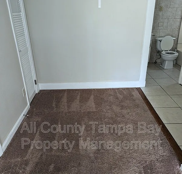 906 Jones St #A — Photo 8
