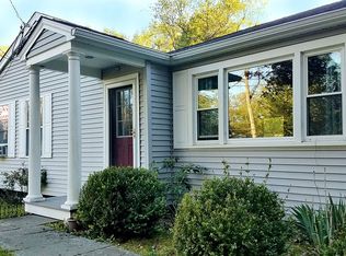 8 Key Rock Rd, Newtown, CT 06470