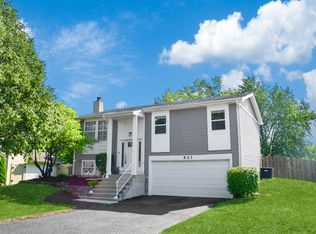 923 Capistrano Ter, Bartlett, IL 60103