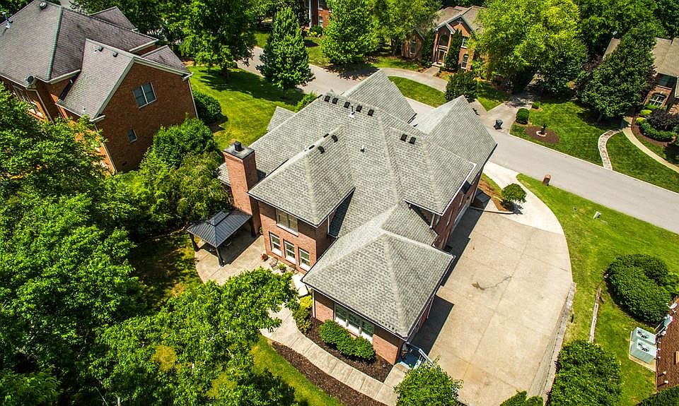 2nd image of 9492 Waterfall Rd