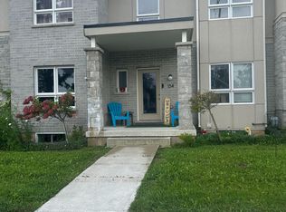 154 Broadway Ln, Welland, ON L3C0J2