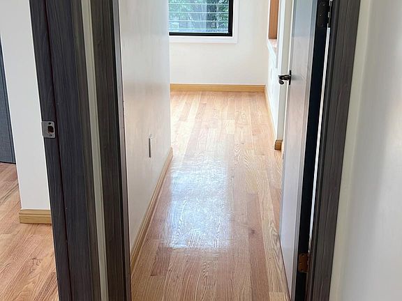 3rd image of 933 E 217th St APT 2