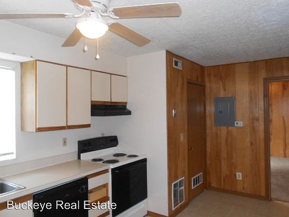 3rd image of 139 Chittenden Ave