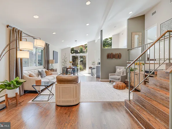 4836 7th St S, Arlington, VA 22204