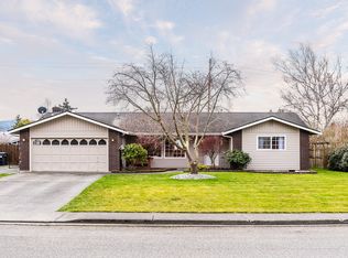 2426 Monica Dr, Mount Vernon, WA 98273