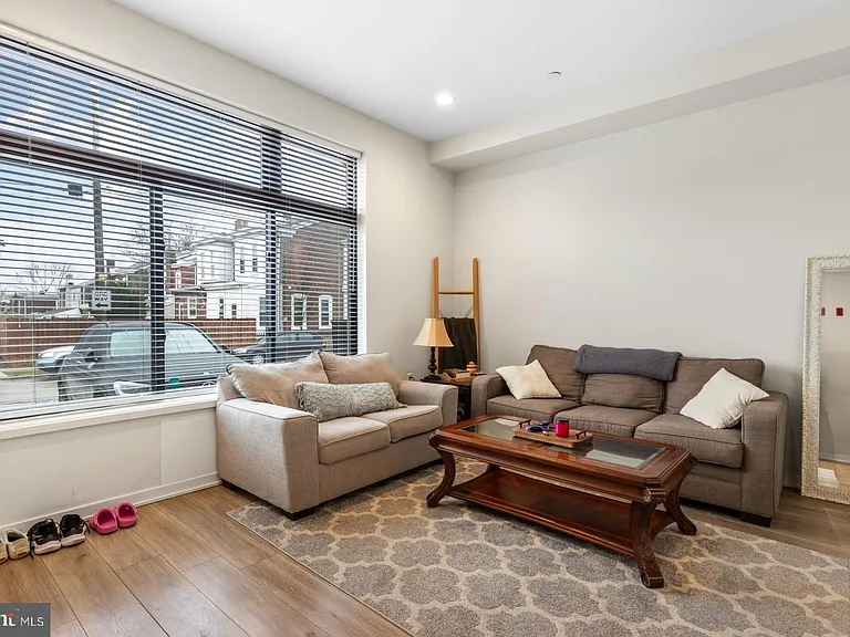 362 Monastery Ave #1F — Photo 3