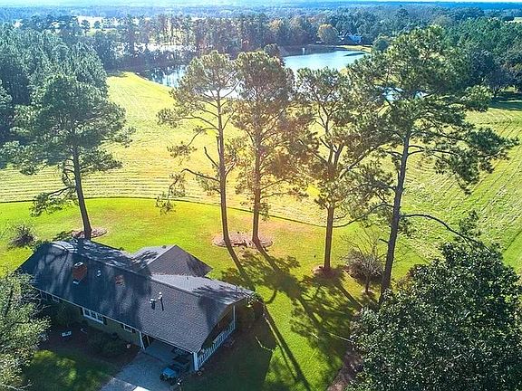 aerial photo facing west