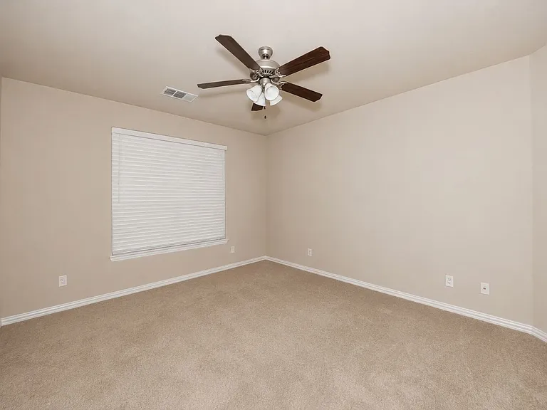 356 Emerald Creek Dr — Photo 16