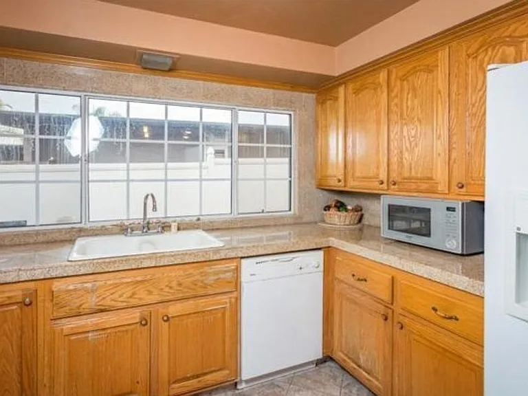 12938 Biola Ave — Photo 10