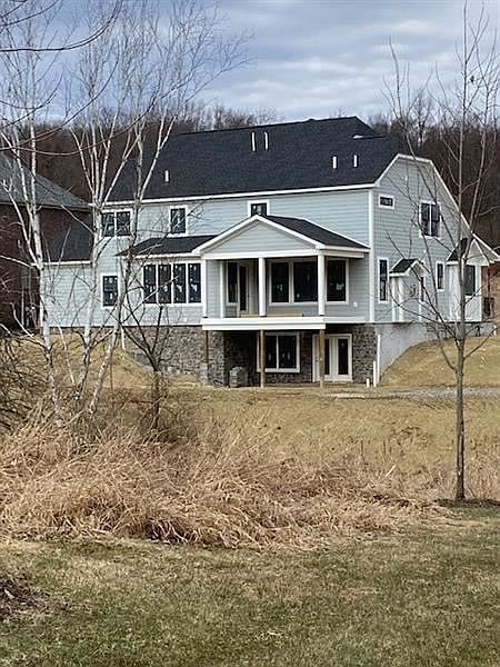 1st image of 101 Grindstone Pl