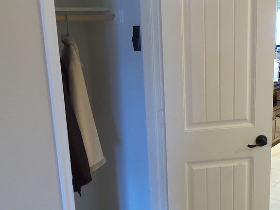 4th image of 750 Fannin Dr