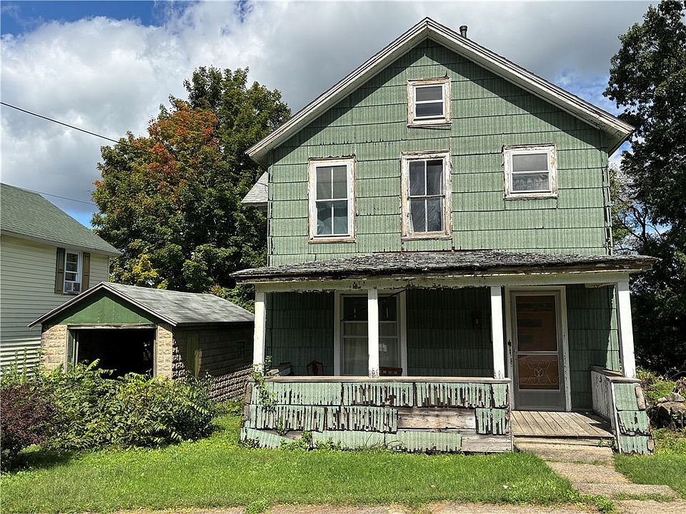 1st image of 515 Haines St
