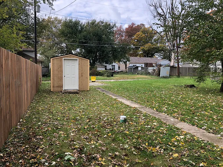 3406 Robinwood Dr — Photo 9