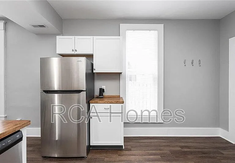 1024 Orange St — Photo 4