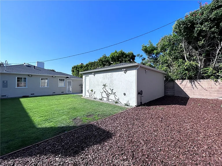 7530 Westlawn Ave — Photo 34