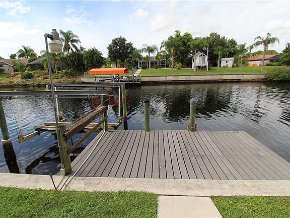 3rd image of 3109 Rock Creek Dr