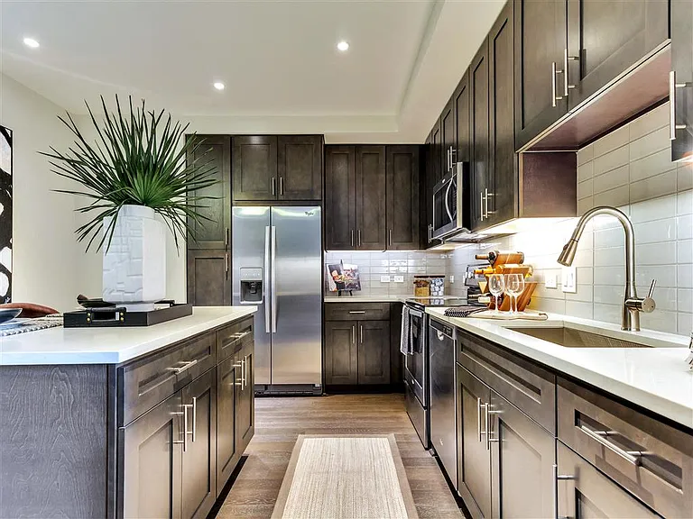 Preston Hollow Village — Photo 1