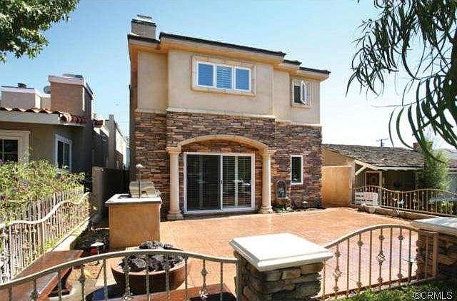 1st image of 718 Larkspur Ave