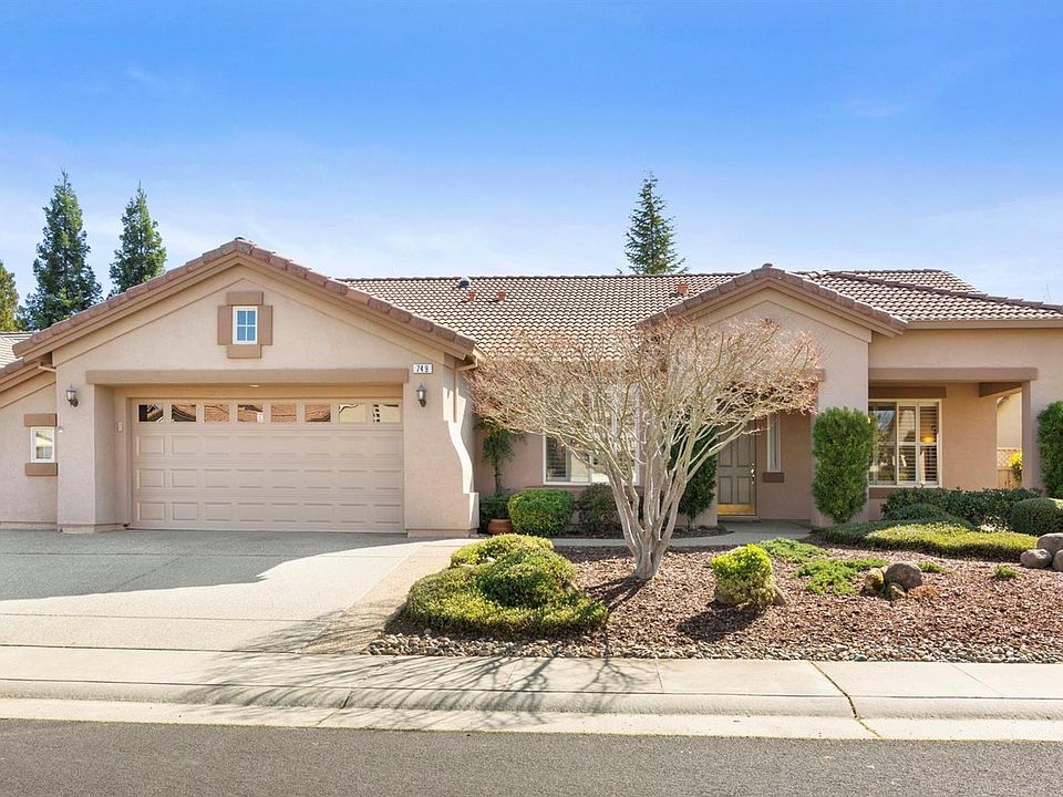 1st image of 749 Blossom Ln