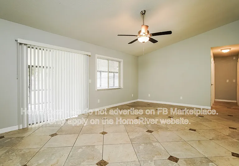 2306 Greenbush Ct — Photo 4