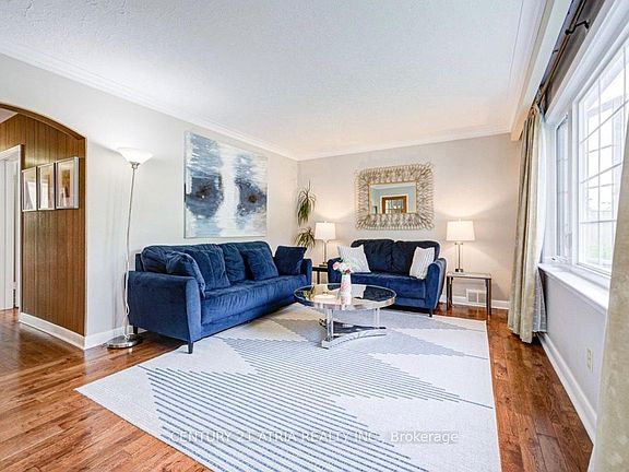 4th image of 223 Willowdale Ave