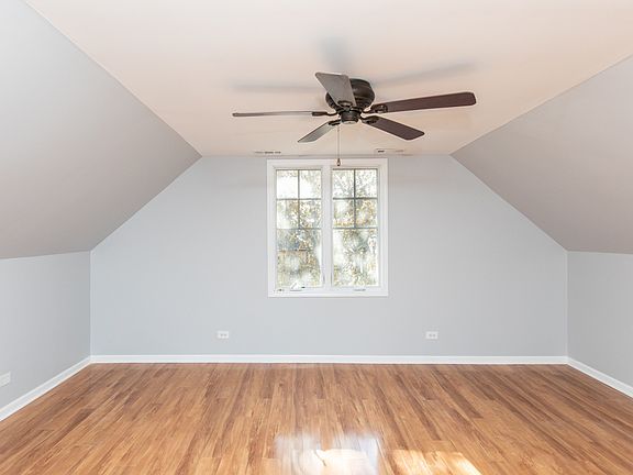 3rd image of 5758 W Warwick Ave #2