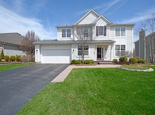 787 Handley Ct, Lake Zurich, IL 60047
