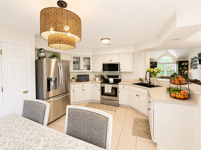 205 Lynnwood Gold Ct — Photo 15