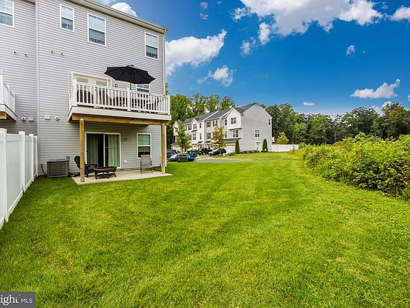 3rd image of 86 Aviary Rd