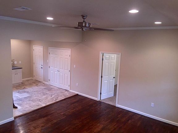 Living Facing Kitchen