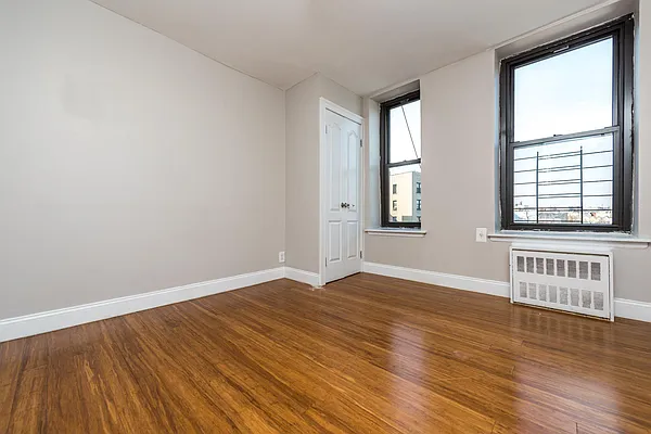 Rented by Nooklyn NYC LLC | media 31