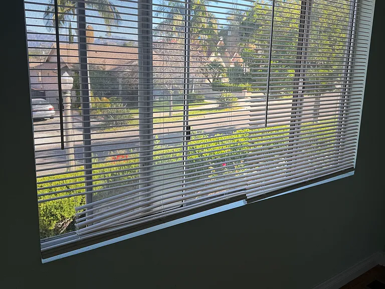 1112 Scofield Dr — Photo 4