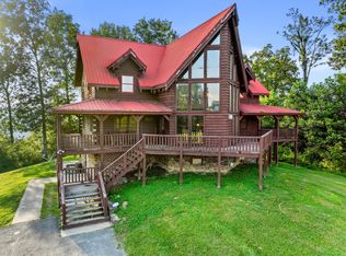 556 Riverbluff Dr, Sneedville, TN 37869