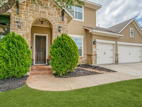 3rd image of 8938 Irving Hl
