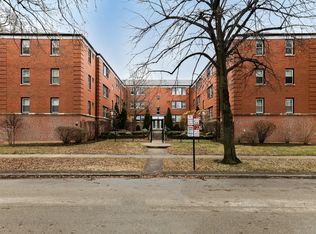 149 Callan Ave APT 3E, Evanston, IL 60202