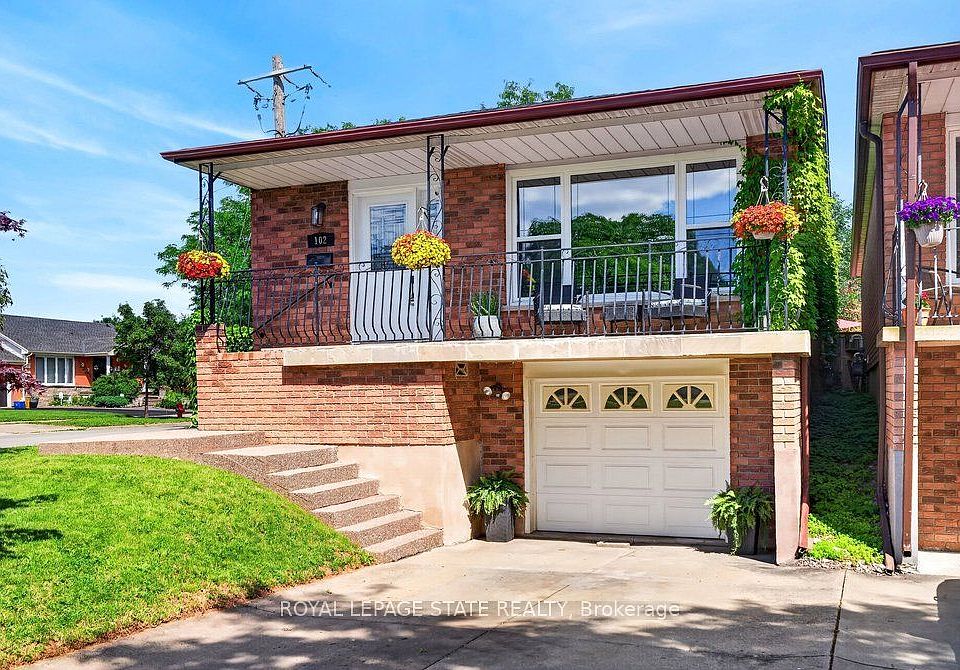 1st image of 102 Birchlawn Dr