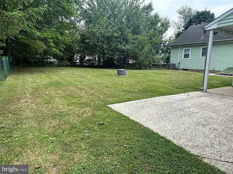138 E Seven Stars Rd — Photo 42