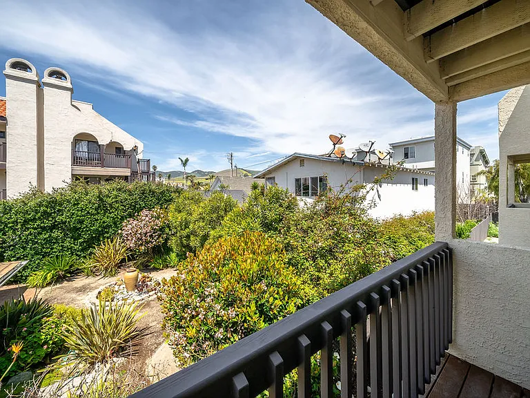 241 Ocean View Ave #I — Photo 17