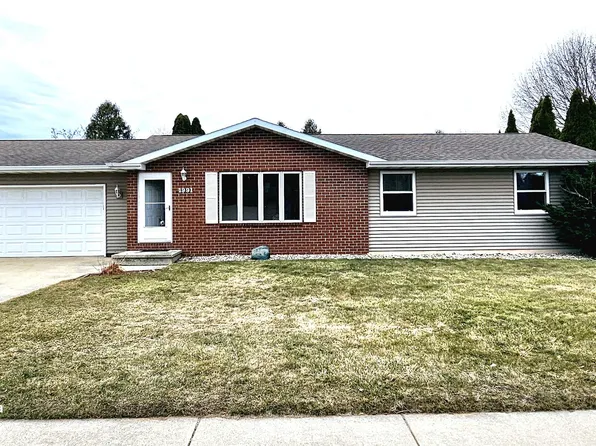 1991 S Oakwood Rd, Oshkosh, WI 54904