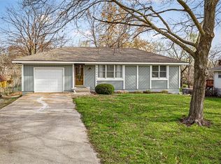 1202 W Main St, Greenwood, MO 64034