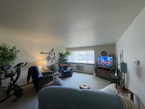 2nd image of 127 S Platten St #111