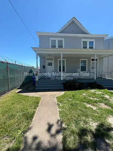 821 Mount Vernon Ave #A Photo 1