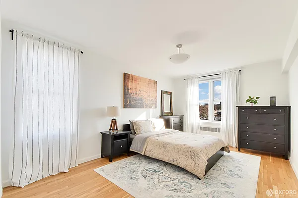 Sold by Oxford Property Group | media 3