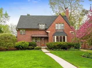 3030 Grant St, Evanston, IL 60201