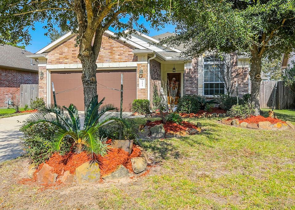 1st image of 21425 Naples Hollow Ln