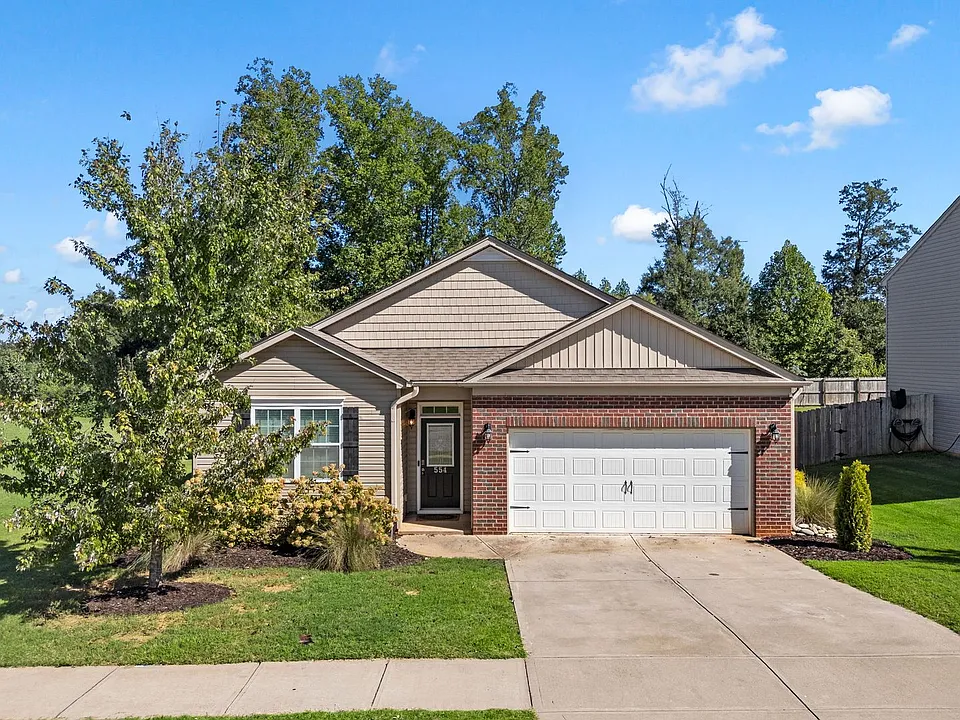 554 Friar Park Ln