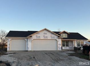 1148 Farmington Dr, Bluffton, IN 46714