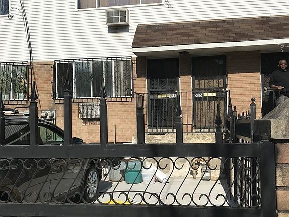 5th image of 555 Evergreen Ave #1